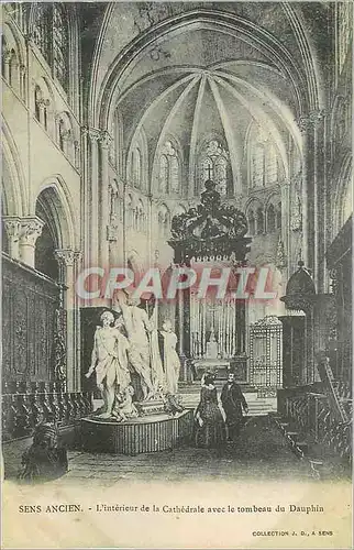 Cartes postales Sens Ancien L'interieur de la Cathedrale avec le tombeau du Dauphin