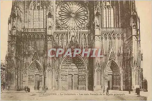 Cartes postales Strasbourg La Cathedrale Les Trois Portails de la facade principale