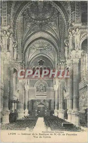 Ansichtskarte AK Lyon Interieur de la Basilique de N D de Fourviere Vue de l'entree