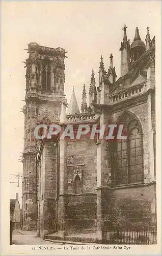 Ansichtskarte AK Nevers La Tour de la Cathedrale Saint Cyr