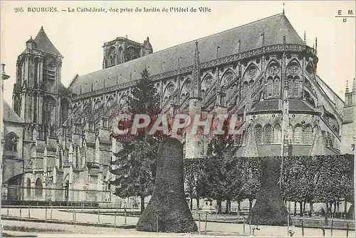 Cartes postales Bourges La Cathedrale vue prise du Jardin de l'Hotel de Ville