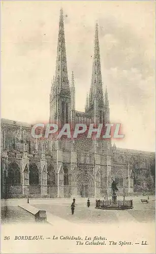 Cartes postales Bordeaux La Cathedrale les Fleches