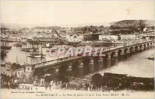 Cartes postales Bordeaux le Pont de pierre vu de la Tour Saint Michel Bateaux
