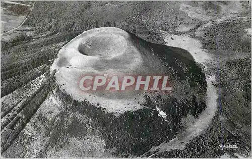 Cartes postales moderne En avion sur les Monts Dome (Pilote Operateur R Henrard) Puy de Come exemple de Cratere