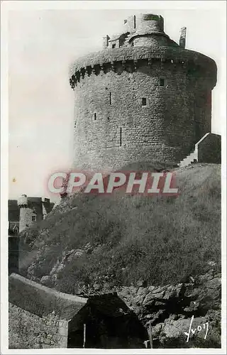 Cartes postales moderne Fort de la Latte (C du N) Le donjon (XIIIe s) cote Est et le four a boulets (XVIIIe s)