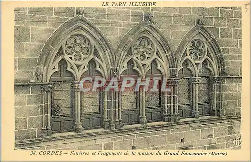 Ansichtskarte AK Le Tarn Illustre Cordes Fenetres et Fragment de la maison du Grand Fauconnier (Mairie)