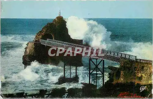 Cartes postales moderne Biarritz La Tempete au Rocher de la Vierge
