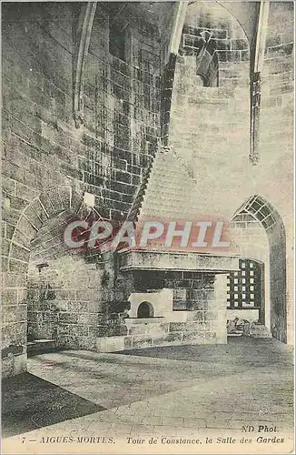 Cartes postales Aigues mortes tour de constance la salle des gardes