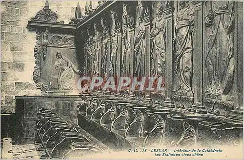 Cartes postales Lescar interieur de la cathedrale les stalles en vieux chene