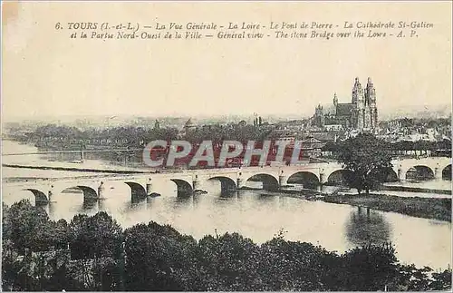 Ansichtskarte AK Tours (i et l) la vue generale la loire le pont de pierre la cathedrale st gatien et la partie n