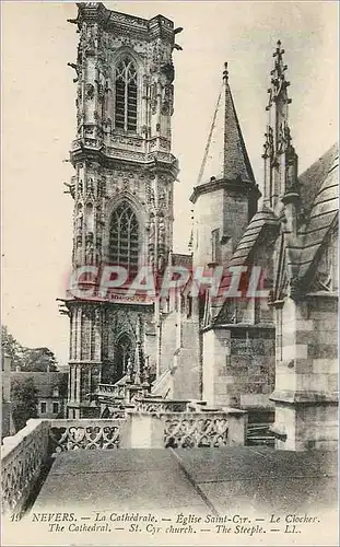 Ansichtskarte AK Nevers la cathedrale eglise saint cyr le clocher