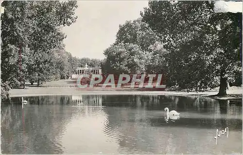 Cartes postales moderne Montpellier (herault) l esplanade le bassin et le monument aux mars 1914 1918