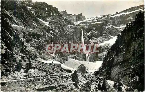 Cartes postales moderne Cirque de gavarnie (htes pyr) l entree et l hotel du cirque