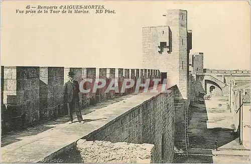 Cartes postales Remparts d aigues mortes vue prise de la tour de la marine