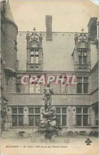 Cartes postales Bourges 19 cour interieure de l hotel cujas