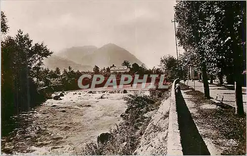 Cartes postales moderne Bagneres de bigorre quais de l adour