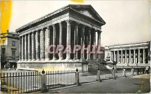 Cartes postales moderne Nimes (gard) la maison carree monument romain probablement bati aux frais d agrippa
