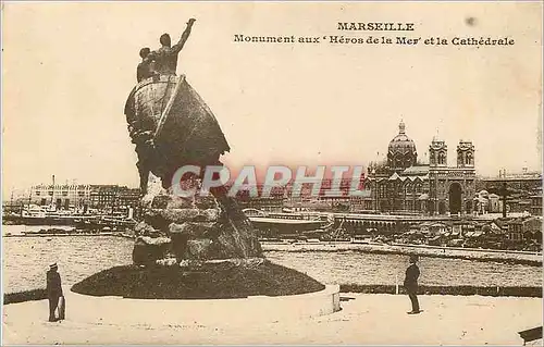 Ansichtskarte AK Marseille monument aux heros de la mer et la cathedrale