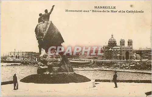 Cartes postales Marseille monument aux heros de la mer et la cathedrale