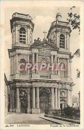 Cartes postales Langres facade de la cathedrale