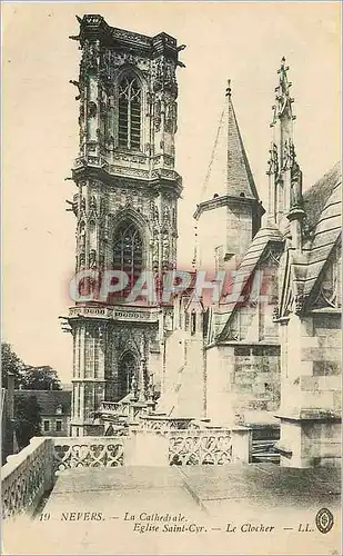 Ansichtskarte AK Nevers la cathedrale eglise saint cyr le clocher