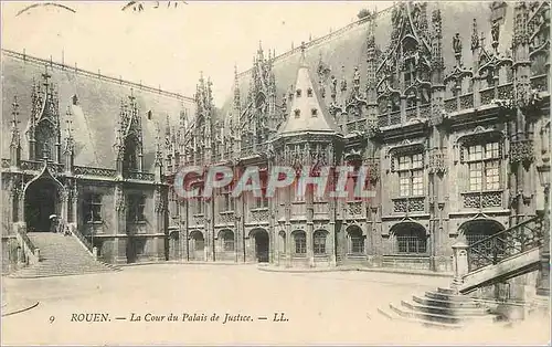 Cartes postales Rouen la cour du palais de justice