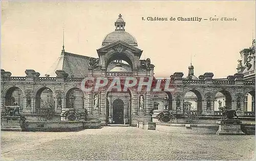 Cartes postales Chateau de Chantilly Cour d'Entree