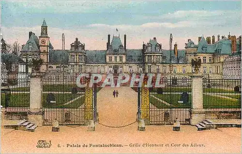 Cartes postales Palais de Fontainebleau Grille d'Honneur et Cour des Adieux