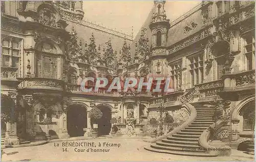 Cartes postales La Benedictine a Fecamp Cour d'Honneur