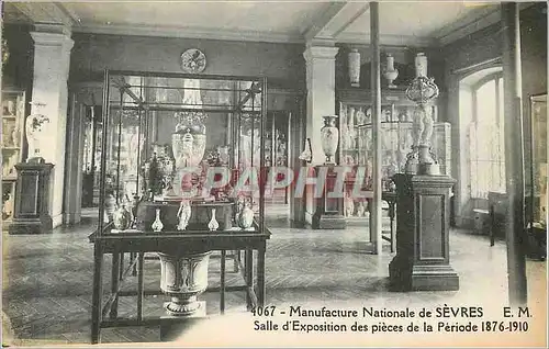 Cartes postales Manufacture Nationale de Sevres Salle d'Exposition des Pieces de la Periode 1876 1910