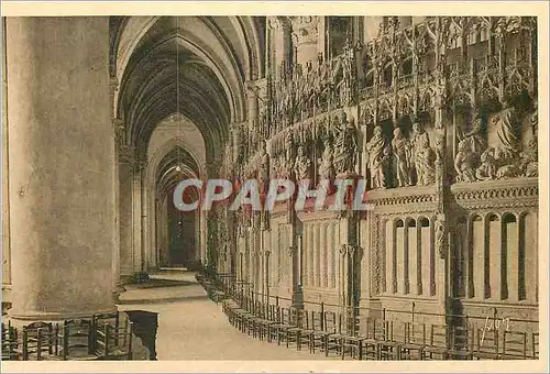 Ansichtskarte AK Chartres (Eure et Loir) Interieur de la Cathedrale Le Deambulatoire