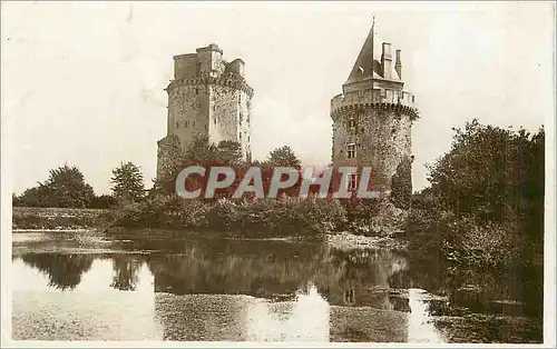 Ansichtskarte AK Elven La Forteresse Vue prise de l'Etang