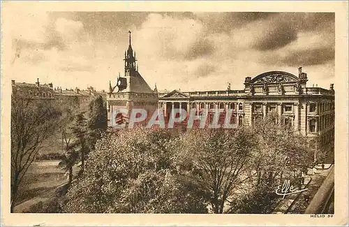 Cartes postales Toulouse Pyrenees Ocean Facade Est du Capitole Donjon et Square