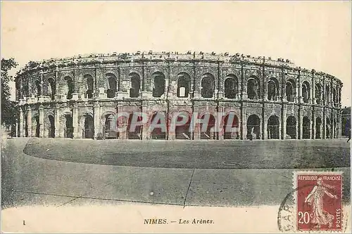 Cartes postales Nimes Les Arenes