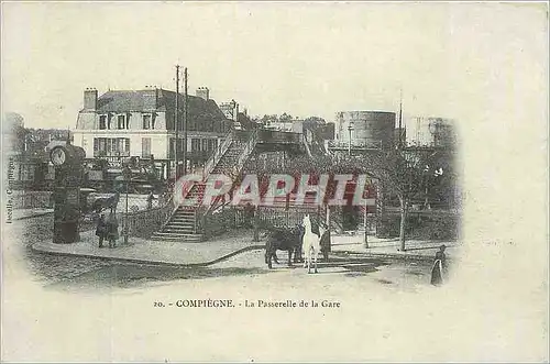 REPRO Compiegne La Passerelle de la Gare Ile de France Chevaux