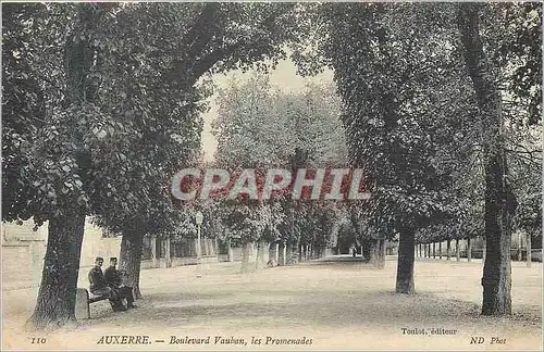 Cartes postales Auxerre Boulevard Vauhan les Promenades