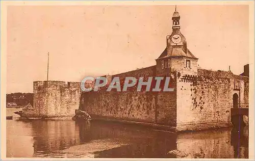 Ansichtskarte AK Concarneau ND La Ville Close Les Remparts