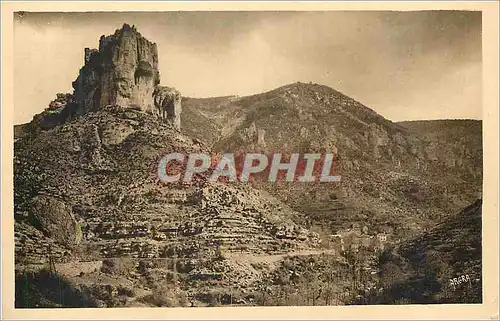Cartes postales Vallee de la Jonte Le Roc St Gervais surmonte d une Chapelle Lieu de Pelerinage