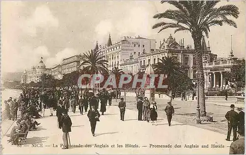 Cartes postales Nice La Promenade des Anglais et les Hotels