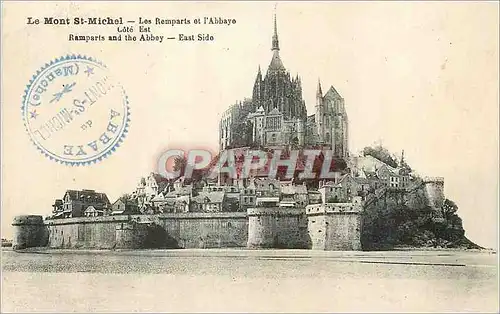 Cartes postales Le Mont St Michel Les Remparts et l Abbaye Cote Est