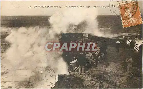 Cartes postales Biarritz Cote basque Le Rocher de la Vierge Effet de Vague
