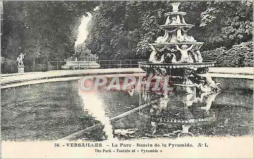 Cartes postales Versailles Le Parc Bassin de la Pyramide