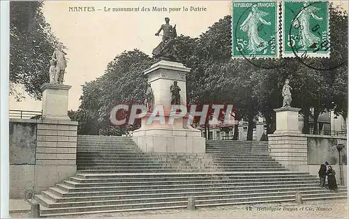 Ansichtskarte AK Nantes Le monument des Morts pour la Patrie