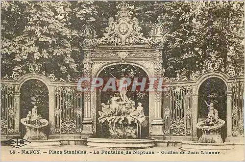 Cartes postales Nancy Place Stanisias La Fontaine de Neptune Grilles de Jean Lamour
