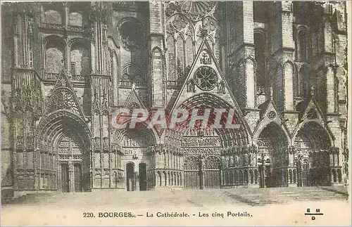 Ansichtskarte AK Bourges La Cathedrale Les cinq Portails