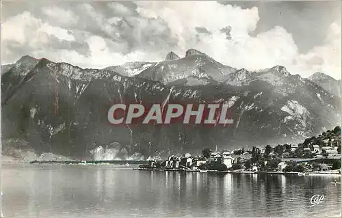 Cartes postales moderne St Gingolph Franco Suisse Vue generale le lac et les Alpes Vaudoises