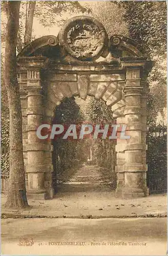 Ansichtskarte AK Fontainebleau Porte de l'Hotel du Tambour