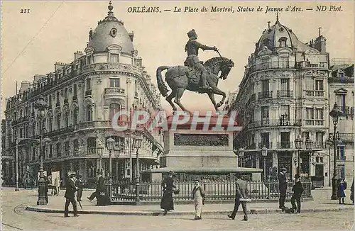 Cartes postales Orleans La Place du Martroi Statue de Jeanne d'Arc