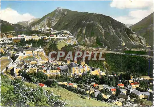 Cartes postales moderne Briancon (Htes Alpes) alt 1321 m La Route des Grandes Alpes Vue Generale et les Forts