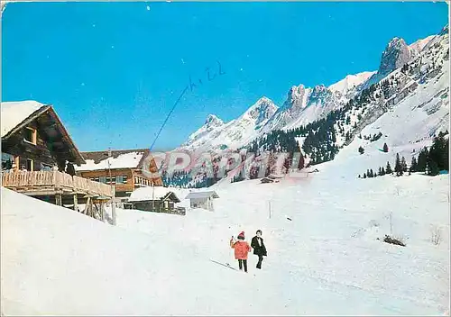 Cartes postales moderne La Clusaz (Haute Savoie) Les Confins Chalet Hotel et Chaine des Aravis